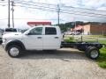 Bright White - 4500 Tradesman Crew Cab 4x4 Chassis Photo No. 2