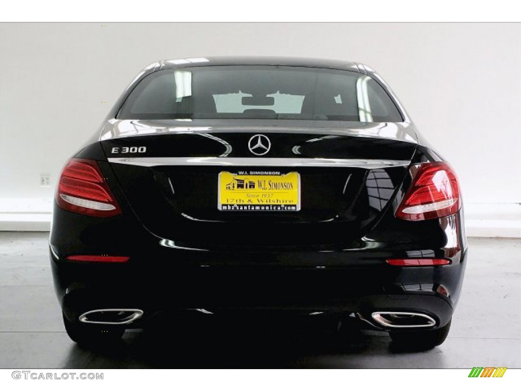 2019 E 300 Sedan - Black / Black photo #3
