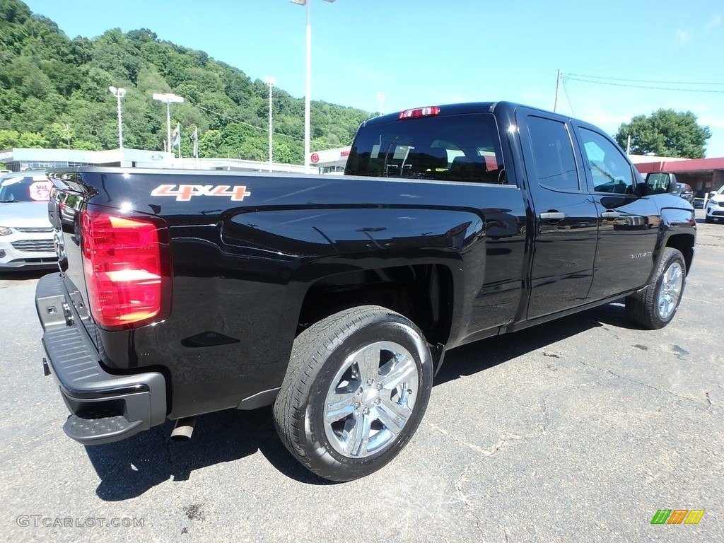 2017 Silverado 1500 Custom Double Cab 4x4 - Black / Dark Ash/Jet Black photo #3