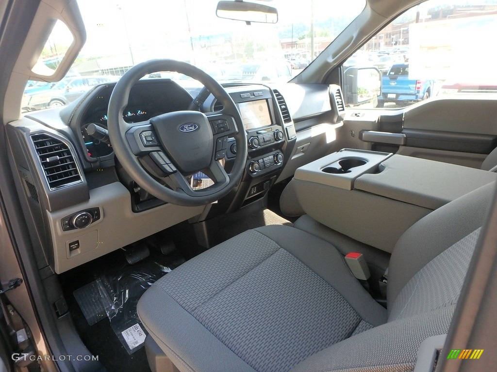 Earth Gray Interior 2019 Ford F150 XLT Regular Cab 4x4 Photo #133978984