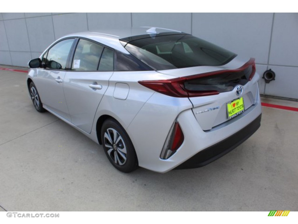 2019 Prius Prime Plus - Classic Silver Metallic / Black photo #6