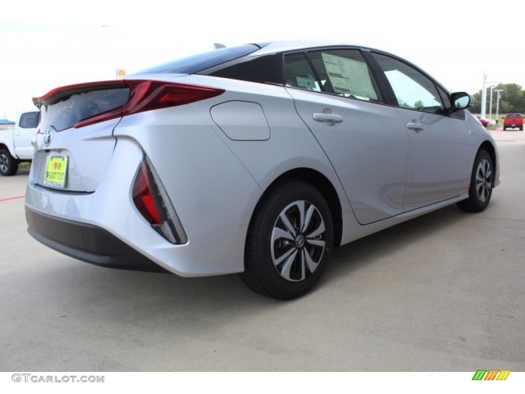 2019 Prius Prime Plus - Classic Silver Metallic / Black photo #8