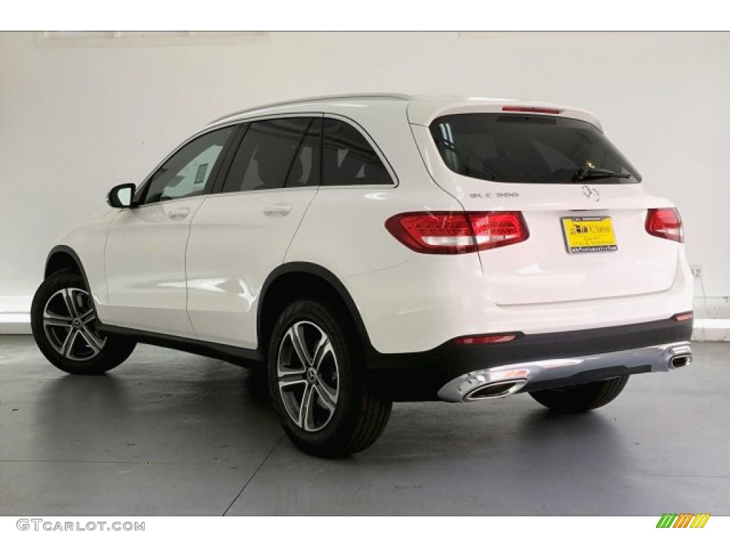 2019 GLC 300 - Polar White / Black photo #2