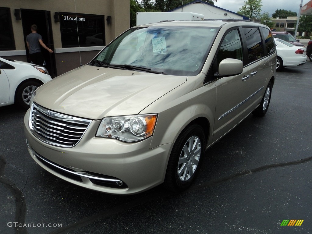 2015 Town & Country Touring - Cashmere/Sandstone Pearl / Black/Light Graystone photo #2