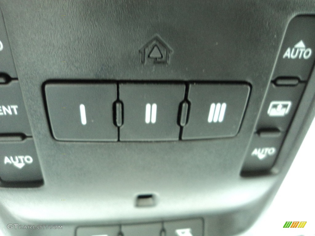 2016 300 S AWD - Billet Silver Metallic / Black photo #27