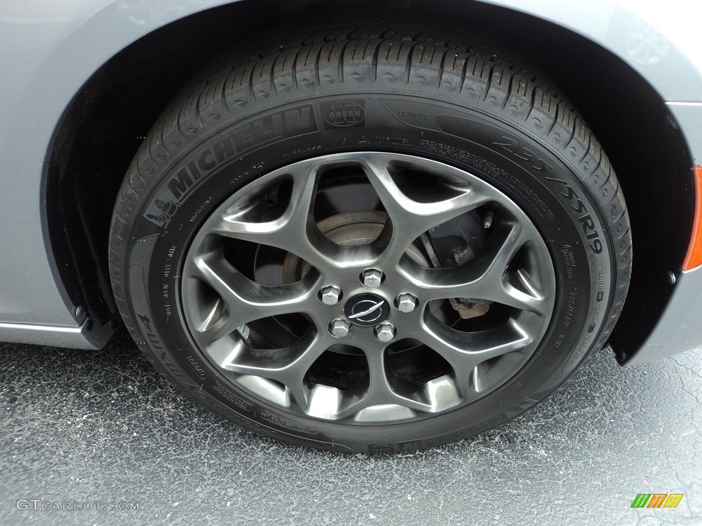2016 300 S AWD - Billet Silver Metallic / Black photo #30
