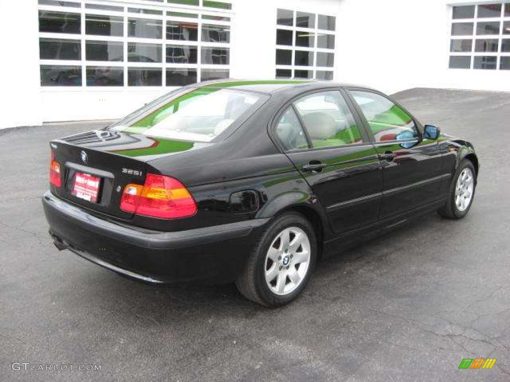 2002 3 Series 325i Sedan - Jet Black / Beige photo #8