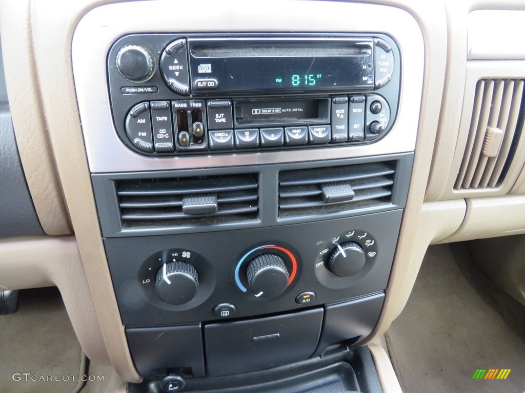 2001 Grand Cherokee Laredo 4x4 - Champagne Pearl / Agate photo #24