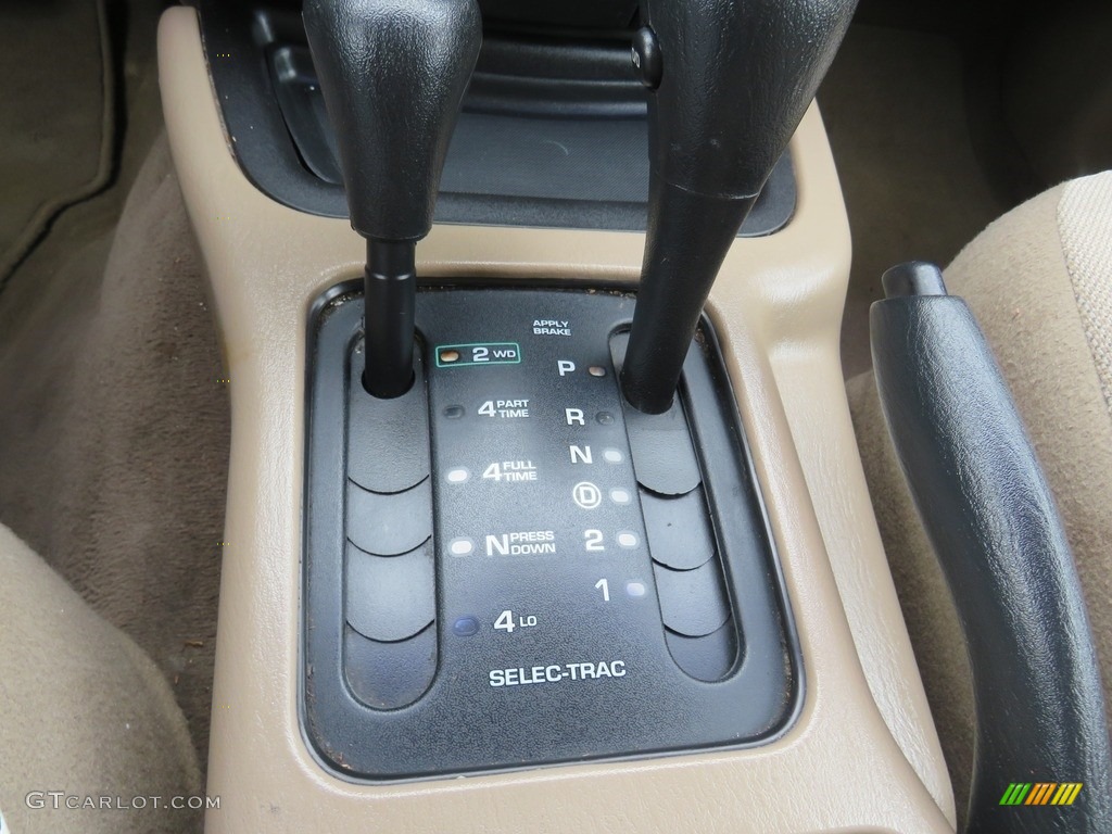 2001 Grand Cherokee Laredo 4x4 - Champagne Pearl / Agate photo #26