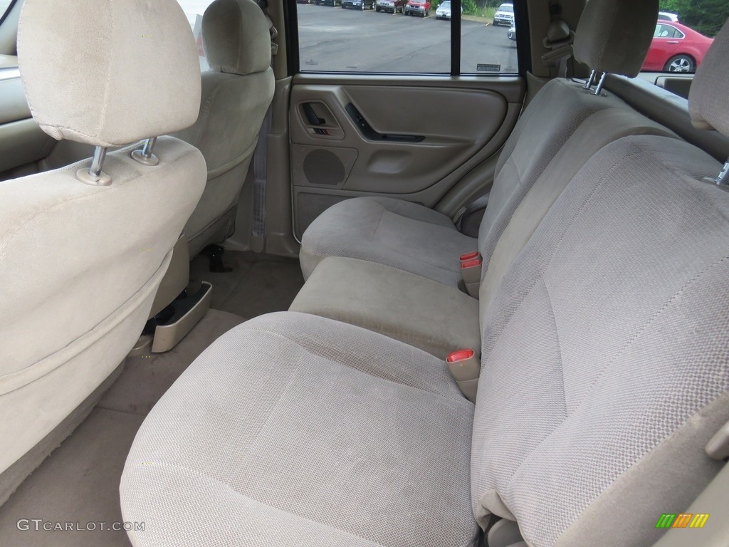 2001 Grand Cherokee Laredo 4x4 - Champagne Pearl / Agate photo #31