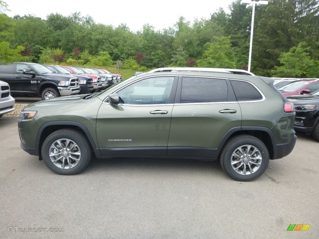 2019 Cherokee Latitude Plus 4x4 - Olive Green Pearl / Black photo #2