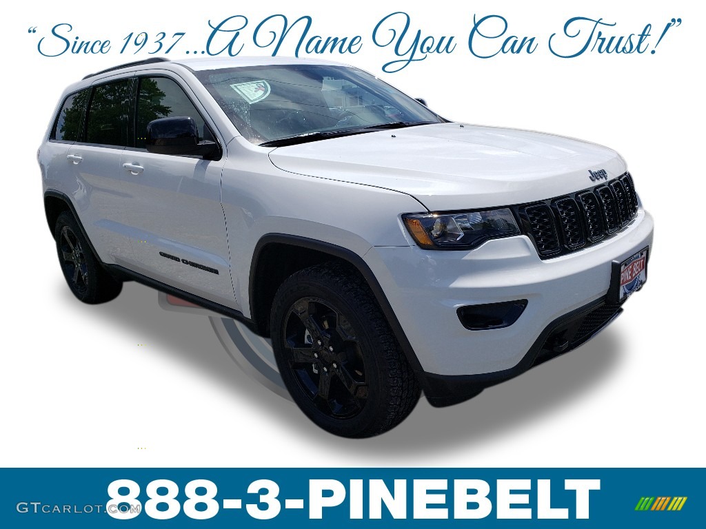 2019 Grand Cherokee Laredo 4x4 - Bright White / Black photo #1