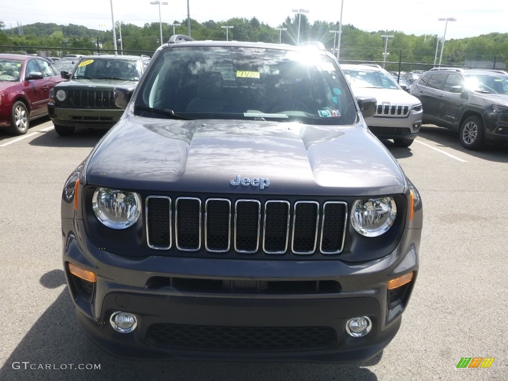 2019 Renegade Latitude 4x4 - Granite Crystal Metallic / Black photo #8