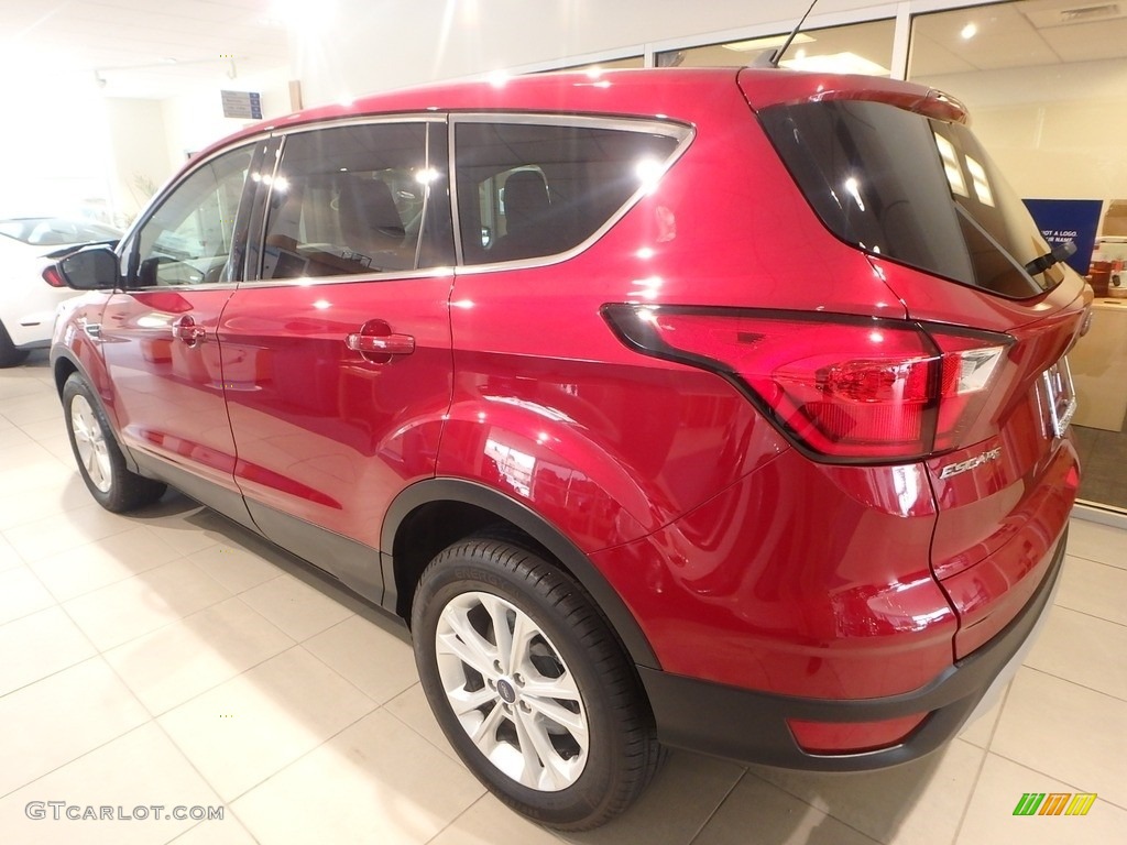 2019 Escape SE 4WD - Ruby Red / Chromite Gray/Charcoal Black photo #4