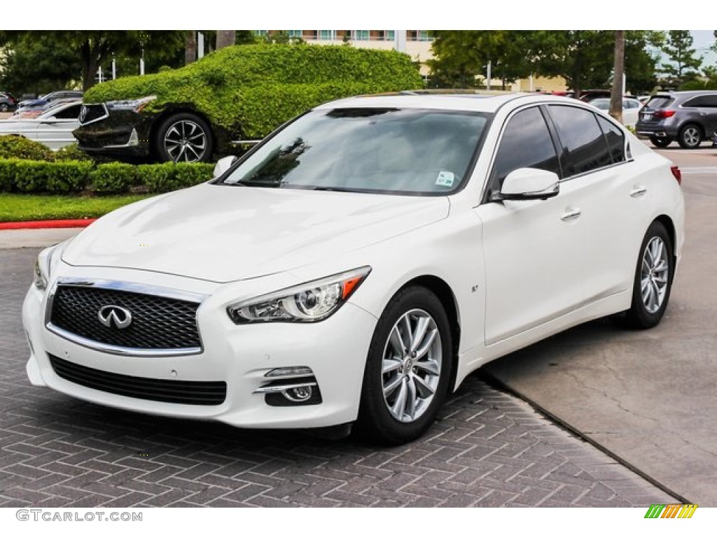 2015 Infiniti Q50 3.7 Exterior Photos