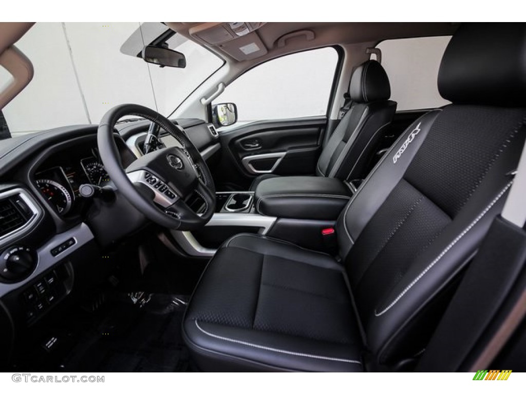 Black Interior 2019 Nissan Titan PRO 4X Crew Cab 4x4 Photo #134016252