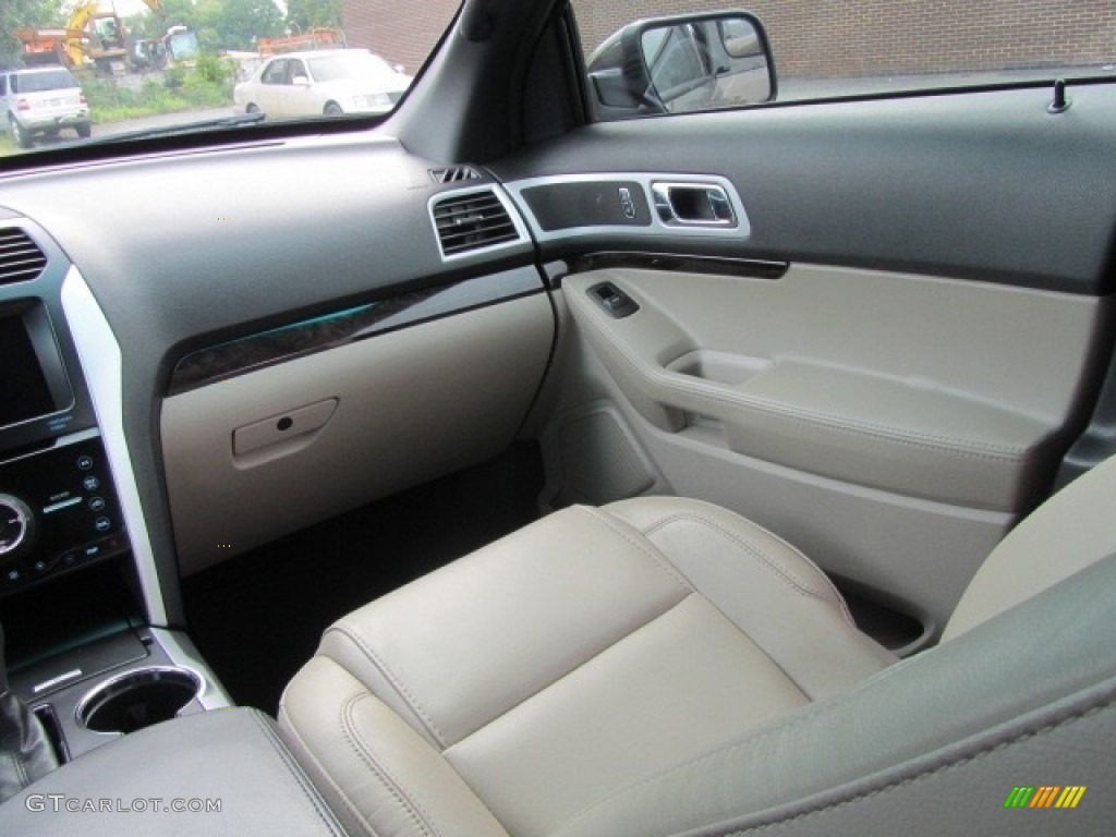 2015 Explorer Limited 4WD - Caribou / Medium Light Stone photo #14