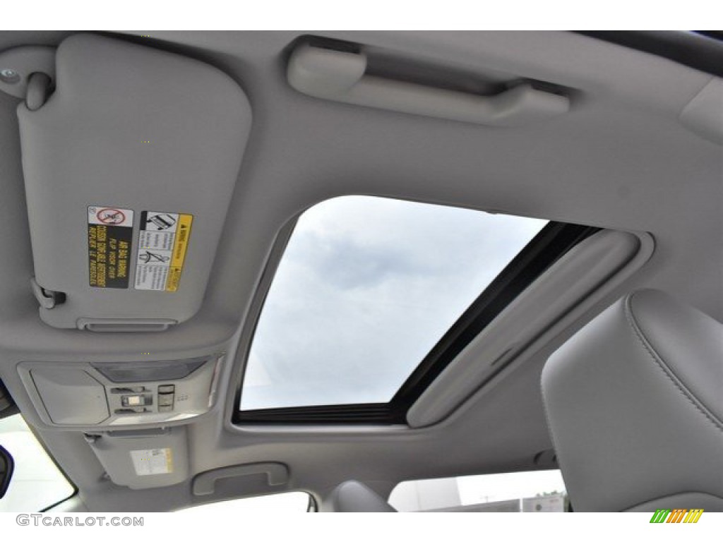 2019 RAV4 XLE AWD - Silver Sky Metallic / Light Gray photo #8