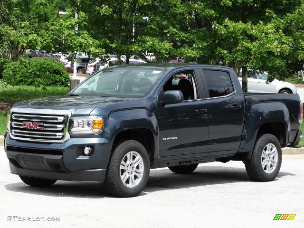 2019 GMC Canyon SLE Crew Cab Exterior Photos