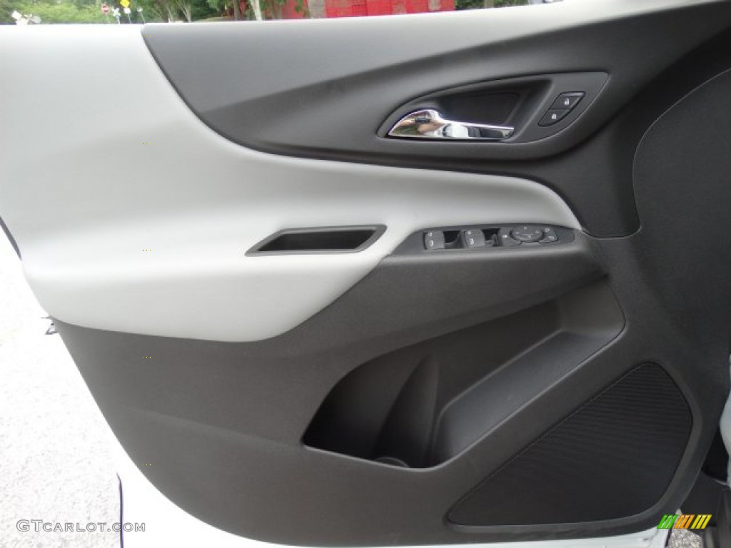 2019 Equinox LS - Summit White / Medium Ash Gray photo #11