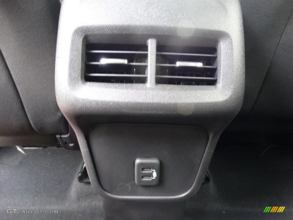 2019 Equinox LS - Summit White / Medium Ash Gray photo #23