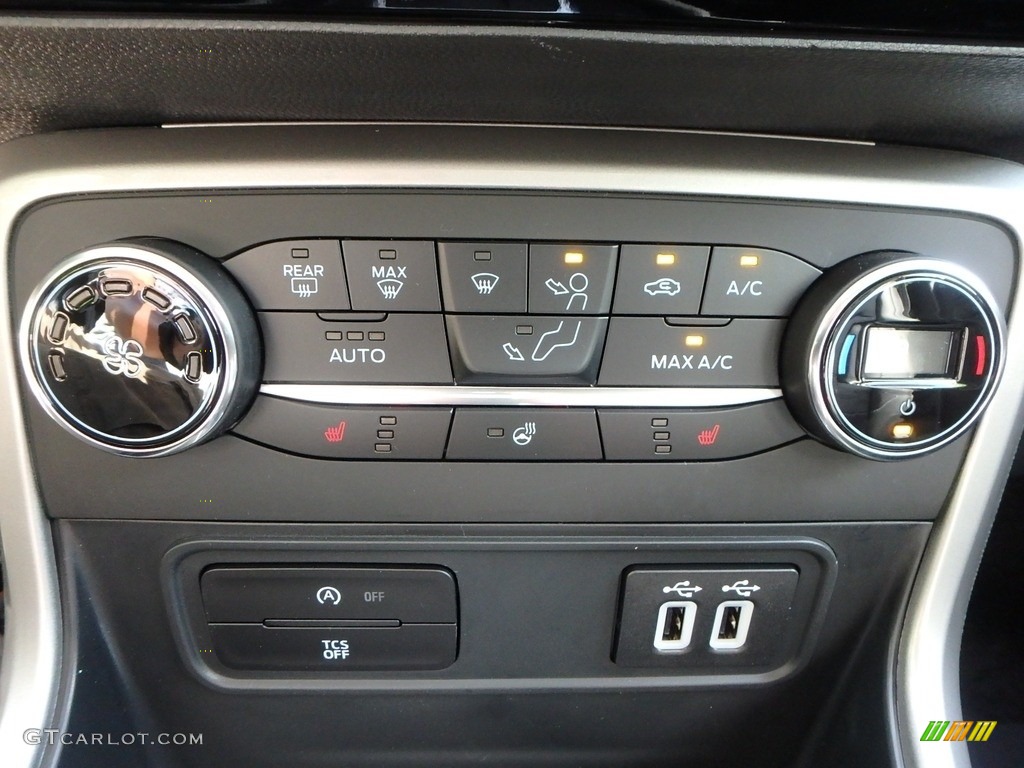 2019 Ford EcoSport Titanium 4WD Controls Photo #134031963