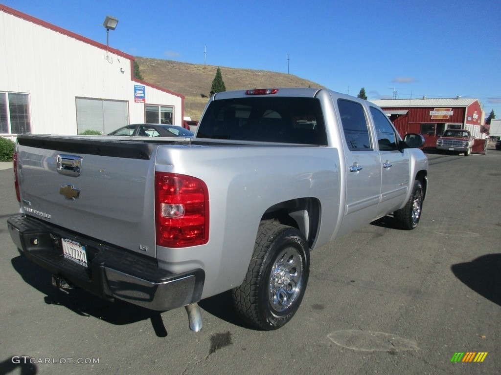 2011 Silverado 1500 LS Crew Cab - Sheer Silver Metallic / Dark Titanium photo #7
