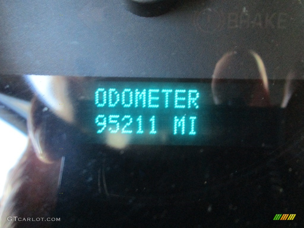 2011 Silverado 1500 LS Crew Cab - Sheer Silver Metallic / Dark Titanium photo #11