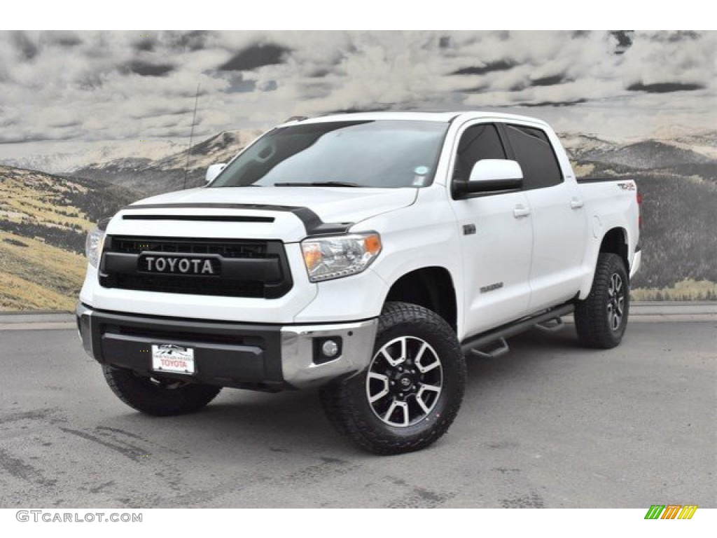 2017 Tundra Limited CrewMax 4x4 - Super White / Black photo #5