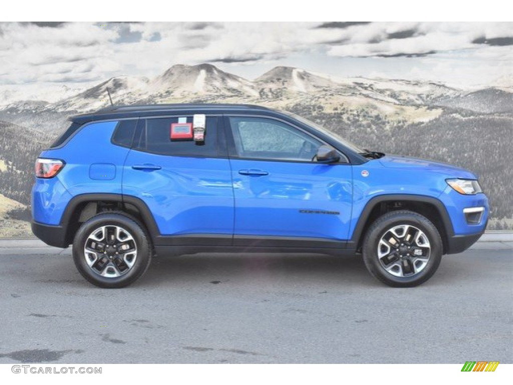 2017 Compass Trailhawk 4x4 - Laser Blue Pearl / Black/Ruby Red photo #2