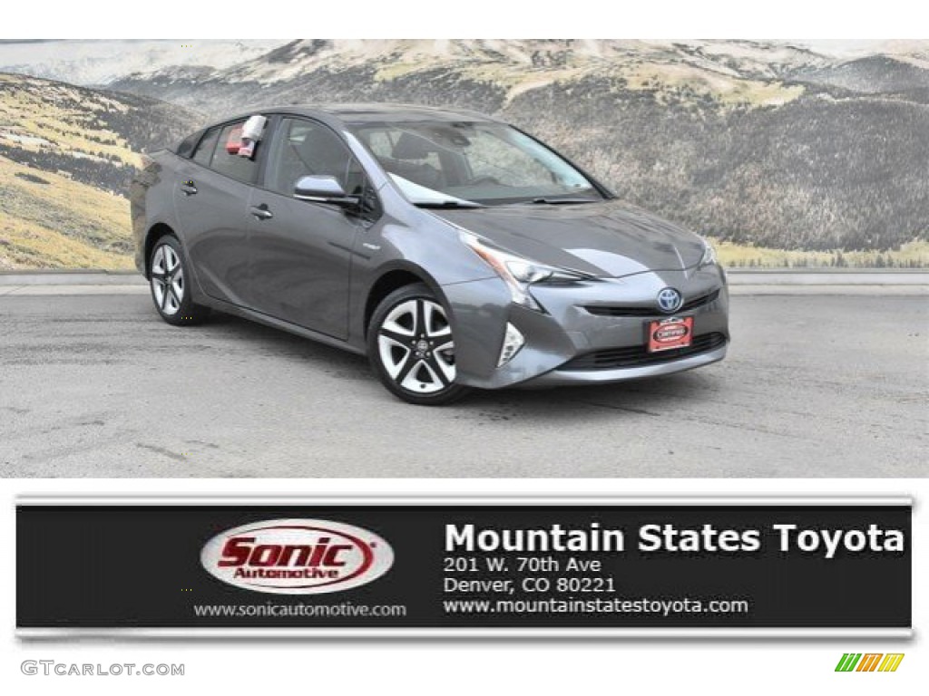 Magnetic Gray Metallic Toyota Prius