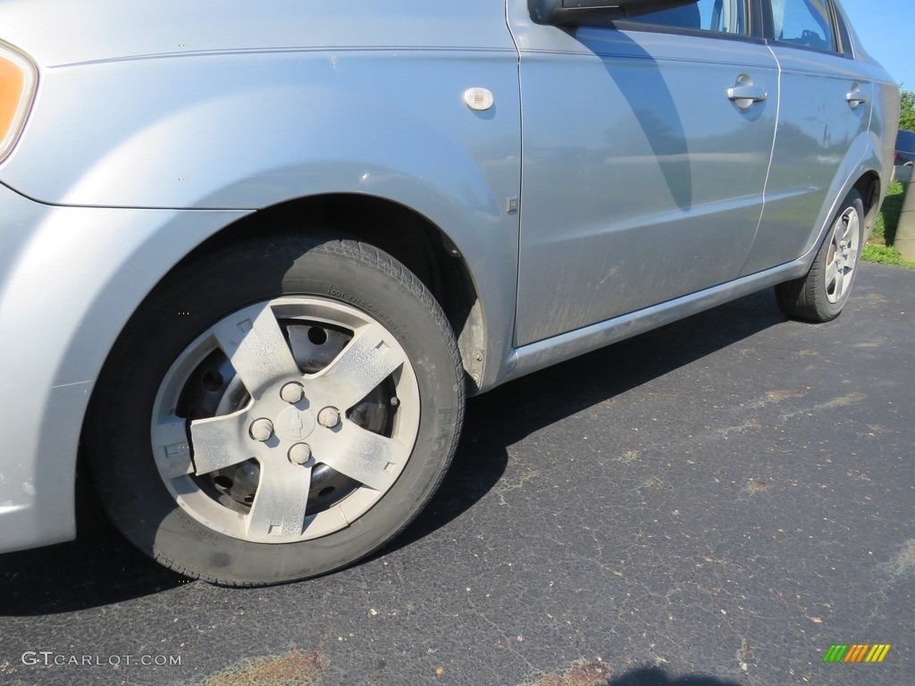 2007 Aveo LS Sedan - Cosmic Silver / Charcoal Black photo #8