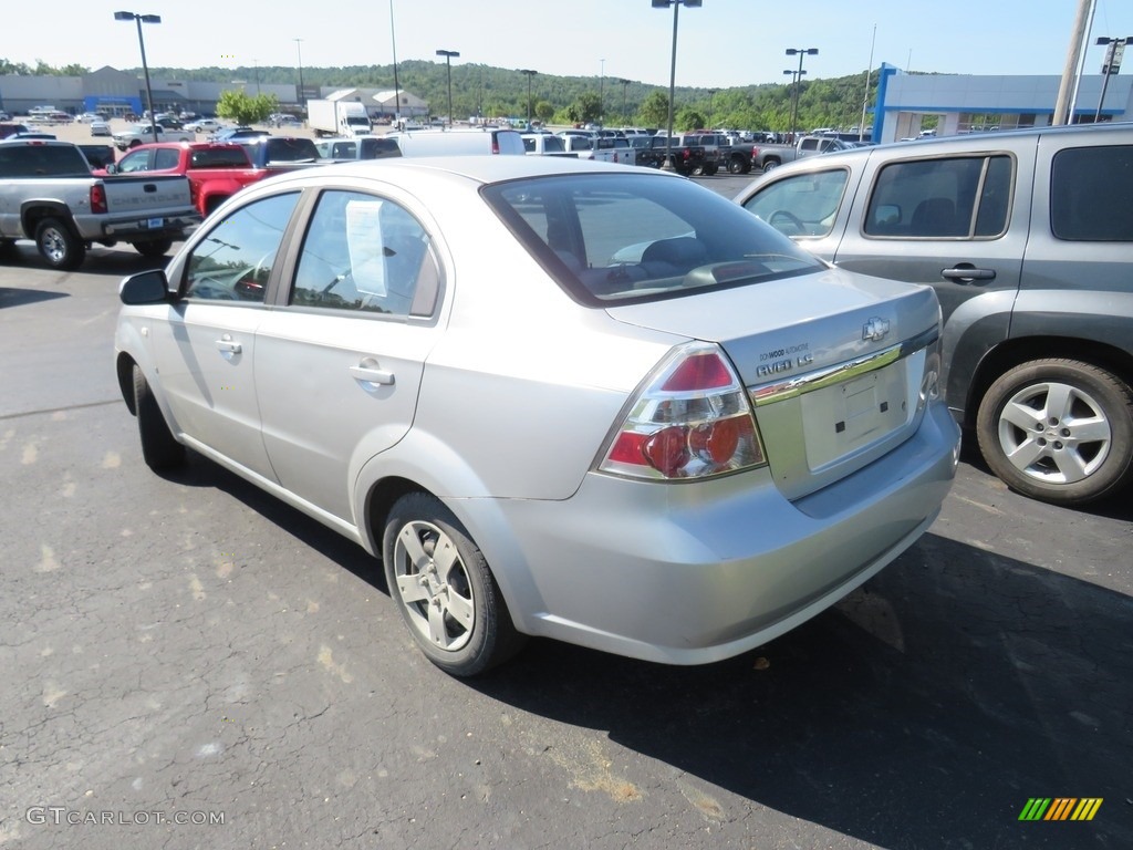 2007 Aveo LS Sedan - Cosmic Silver / Charcoal Black photo #10