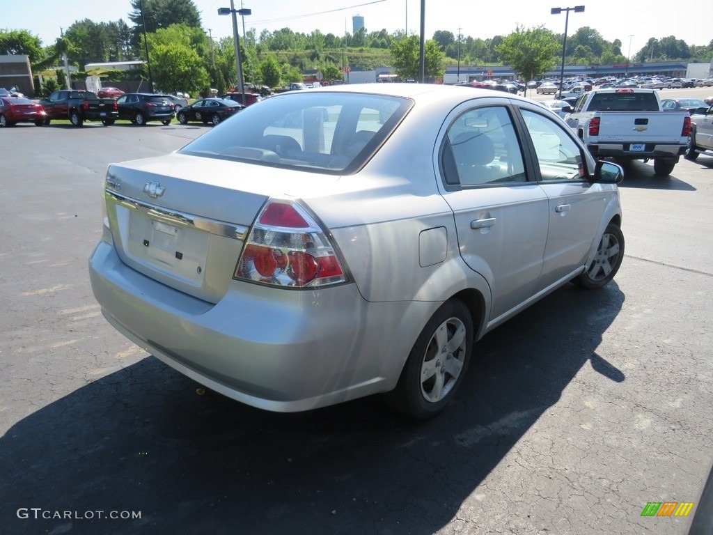 2007 Aveo LS Sedan - Cosmic Silver / Charcoal Black photo #13