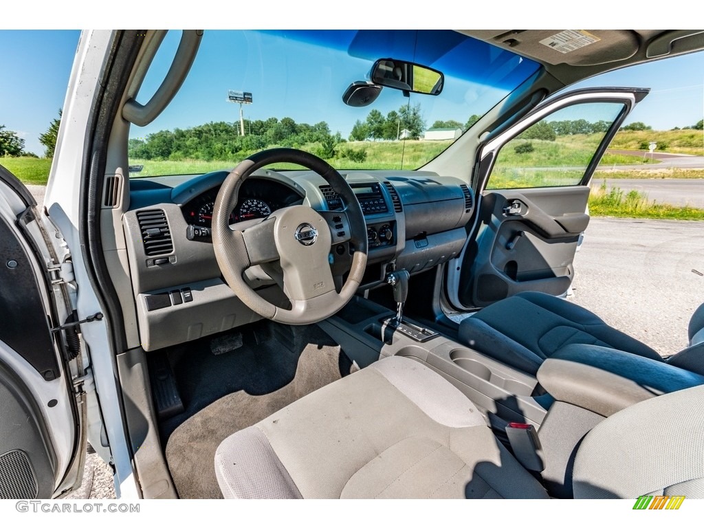 2007 Frontier XE King Cab - Avalanche White / Graphite photo #24