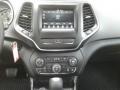 Sting-Gray - Cherokee Latitude 4x4 Photo No. 20