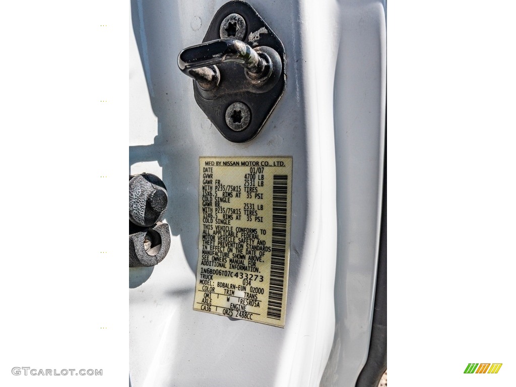 2007 Frontier XE King Cab - Avalanche White / Graphite photo #40