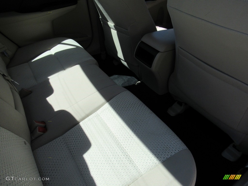 2014 Camry LE - Clearwater Blue Metallic / Ivory photo #14