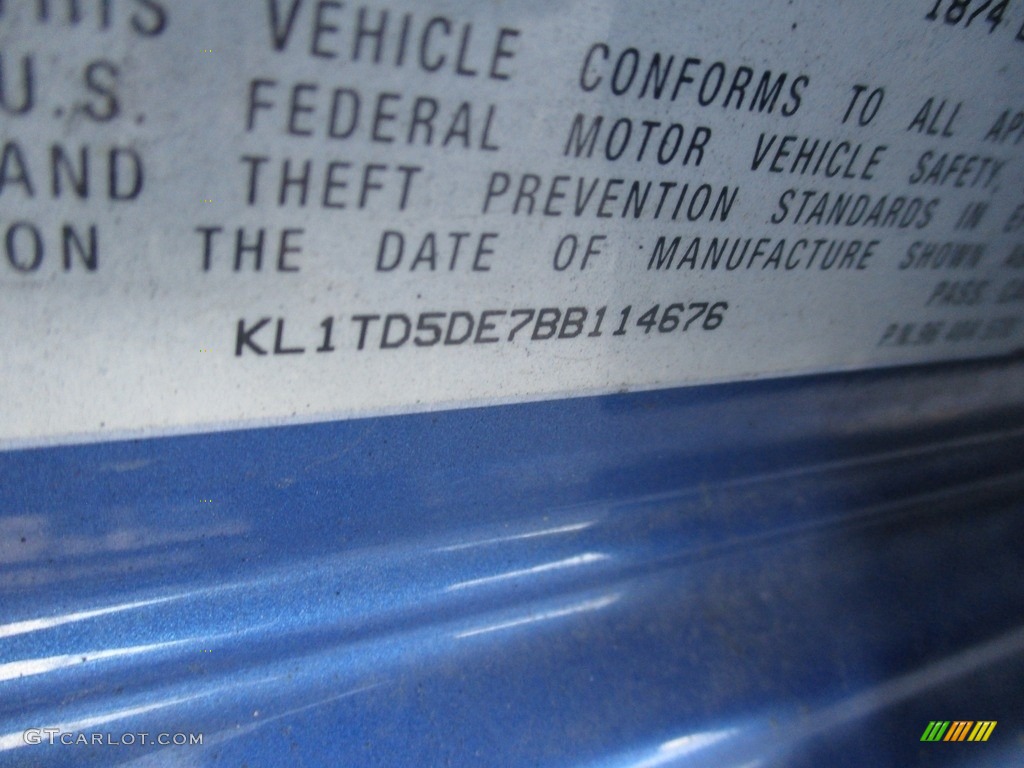 2011 Aveo LT Sedan - Bright Blue / Charcoal photo #19