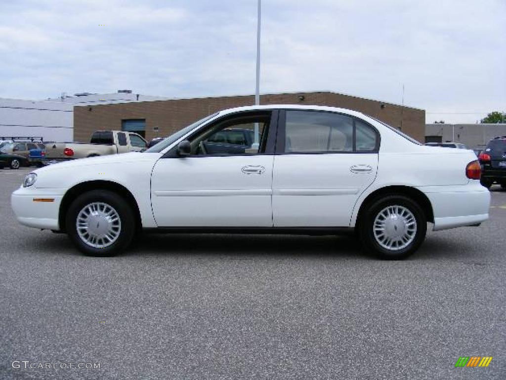 2001 Malibu Sedan - Bright White / Gray photo #2