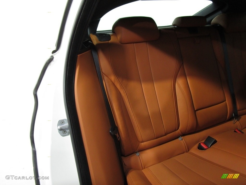 2019 X6 M  - Alpine White / Aragon Brown photo #19