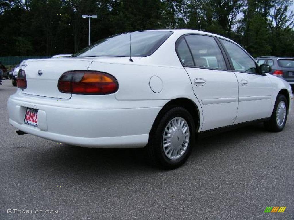 2001 Malibu Sedan - Bright White / Gray photo #5