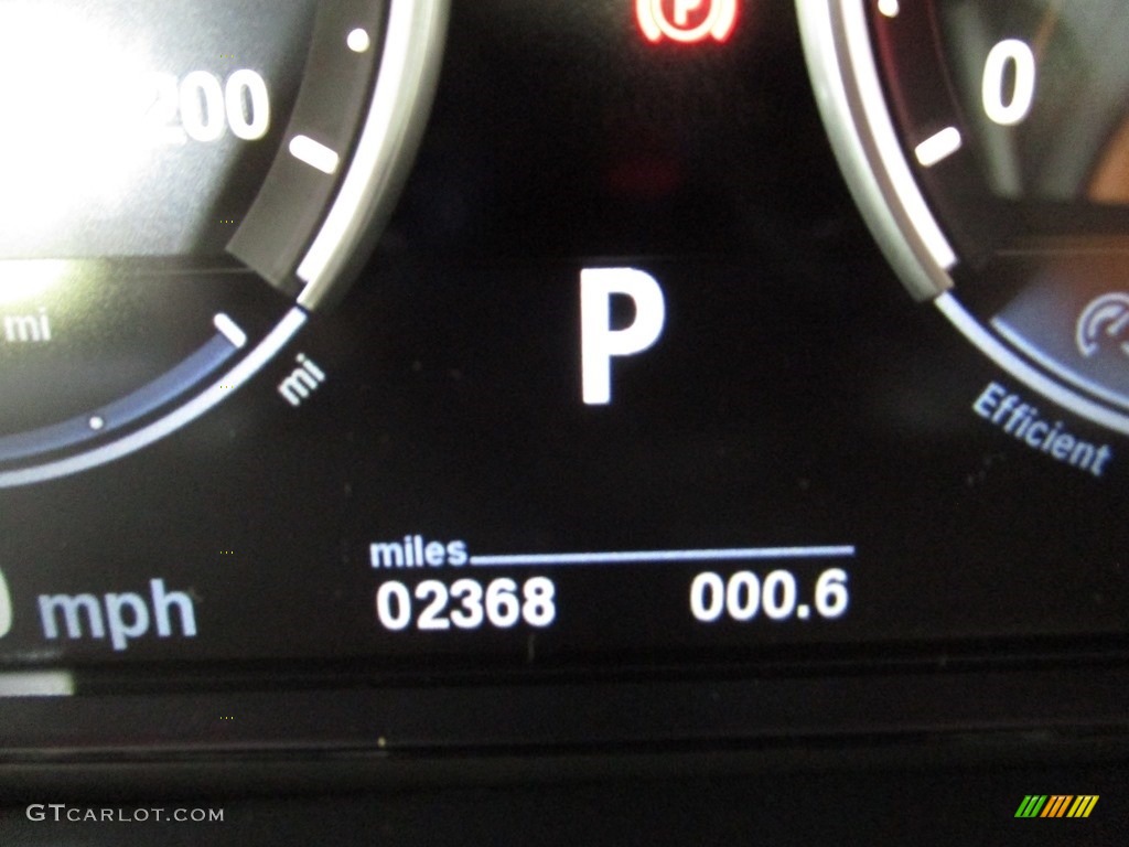 2019 X6 M  - Alpine White / Aragon Brown photo #26