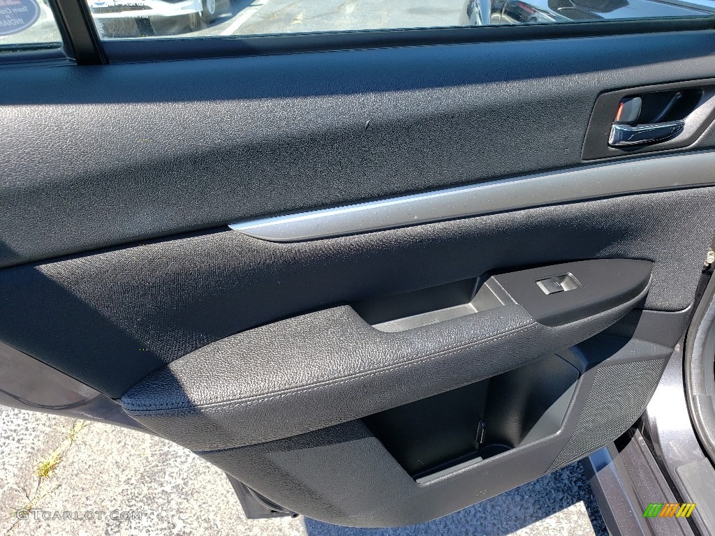 2011 Legacy 2.5i Premium - Graphite Gray Metallic / Off-Black photo #20