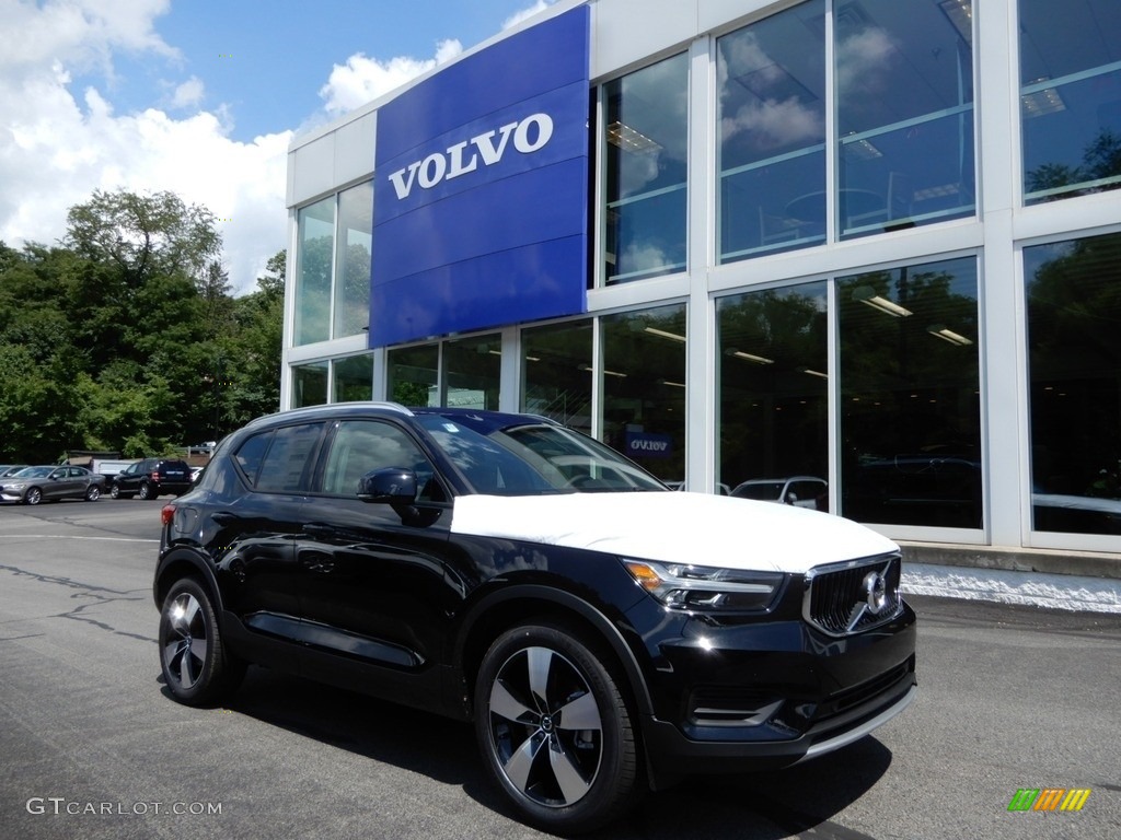 Onyx Black Metallic 2020 Volvo XC40 T5 Momentum AWD Exterior Photo #134053844