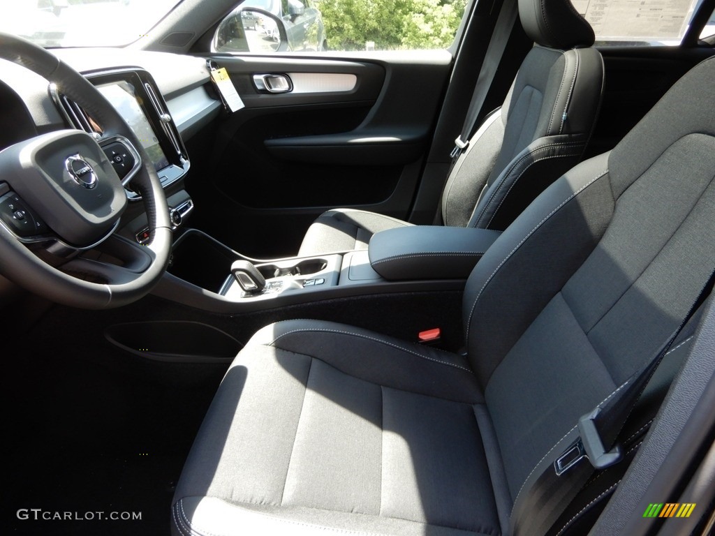 2020 Volvo XC40 T5 Momentum AWD Front Seat Photo #134054027