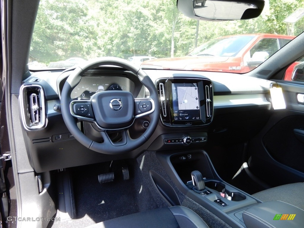 Charcoal Interior 2020 Volvo XC40 T5 Momentum AWD Photo #134054087
