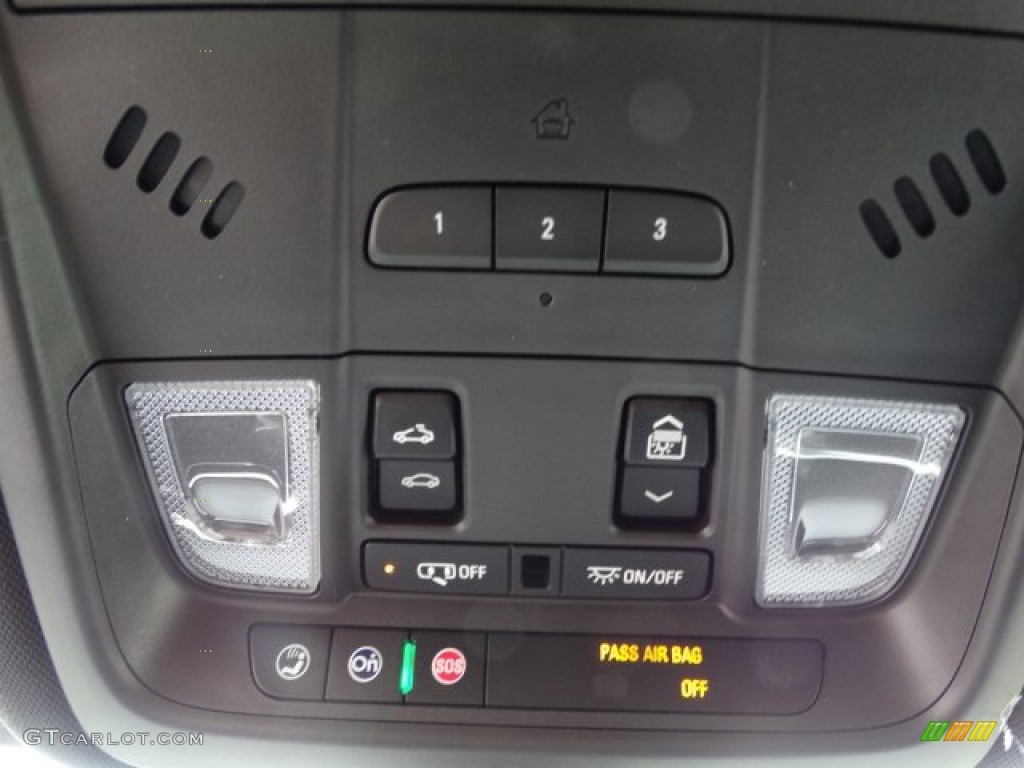 2019 Chevrolet Blazer Premier Controls Photos