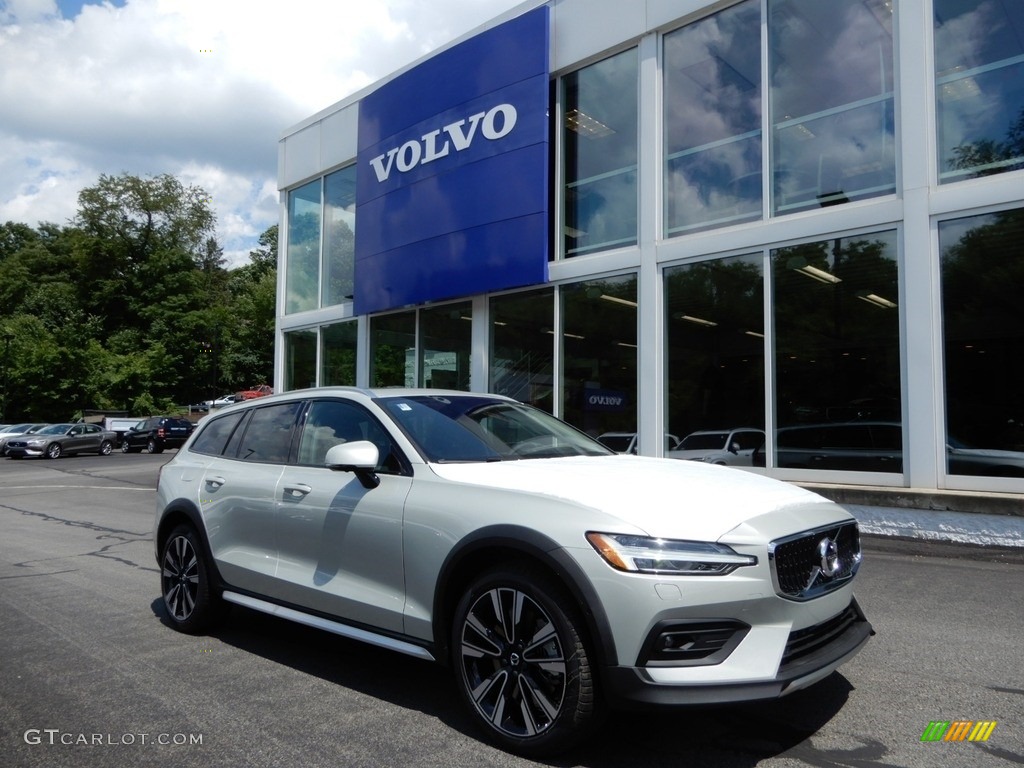 Birch Light Metallic 2020 Volvo V60 Cross Country T5 AWD Exterior Photo #134055068