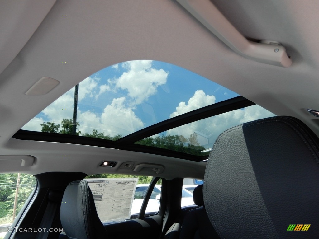 2020 Volvo V60 Cross Country T5 AWD Sunroof Photo #134055332